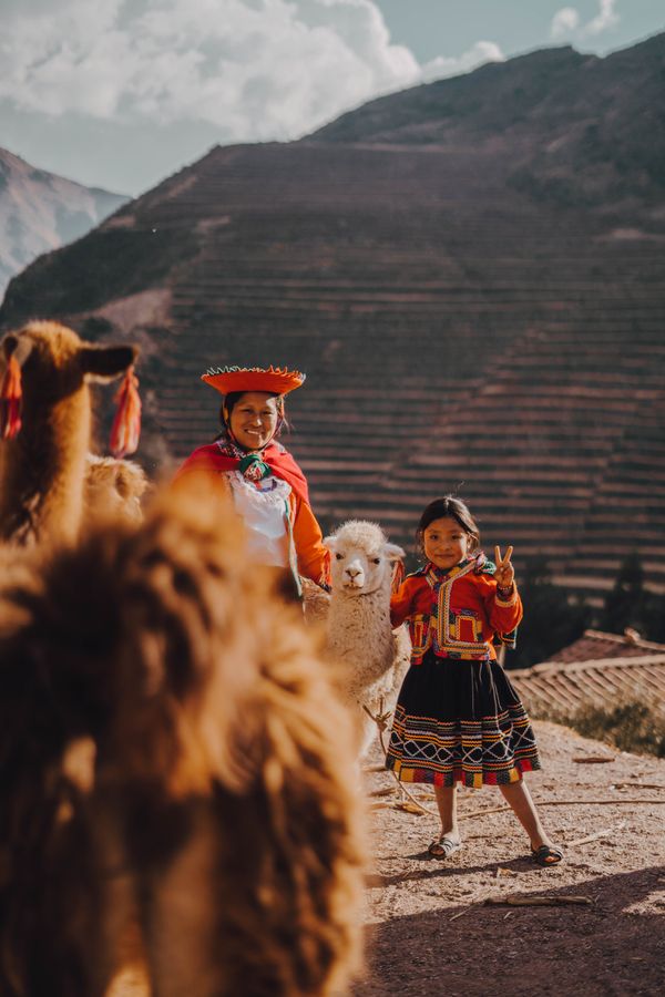 Scenic Andean hiking trail path during Ayni Kawsay retreat