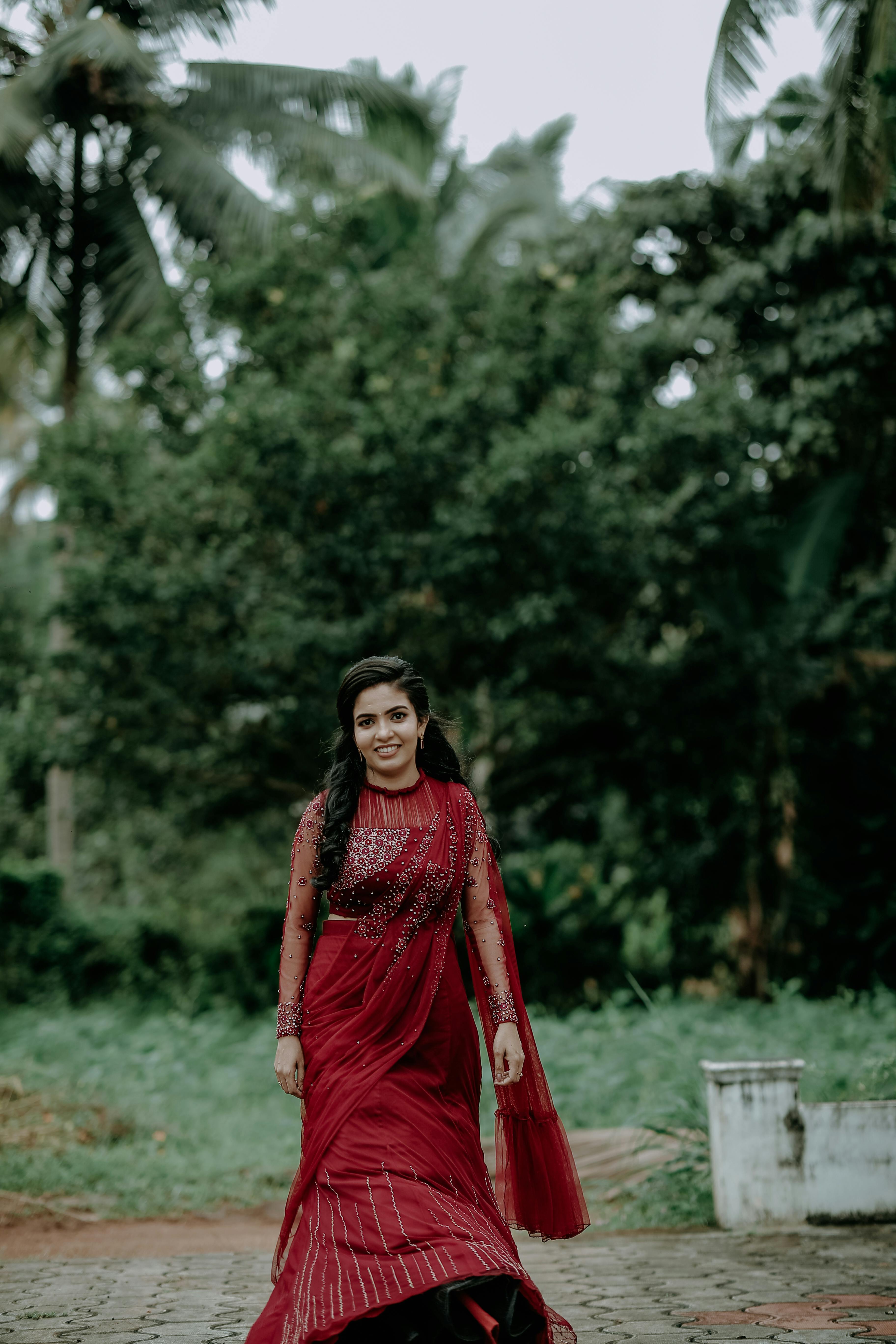 Beautiful Indian Traditional Girl Posing On Stock Photo 1137252428 |  Shutterstock