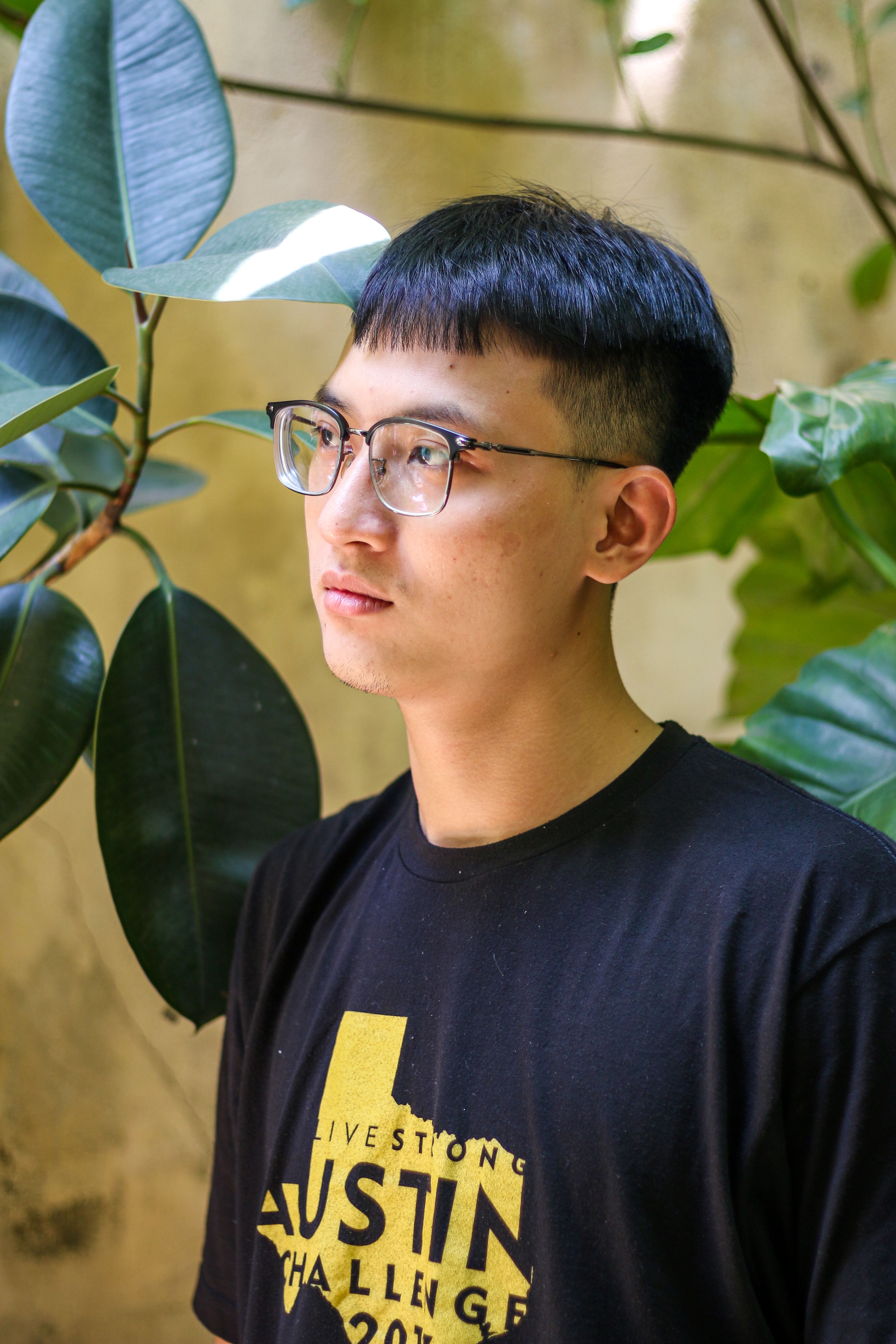 Face of man in eyeglasses free stock photo