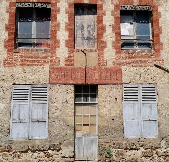 Essonne : Restaurants abandonnés, l'attractivité de Lisses et Linas en danger