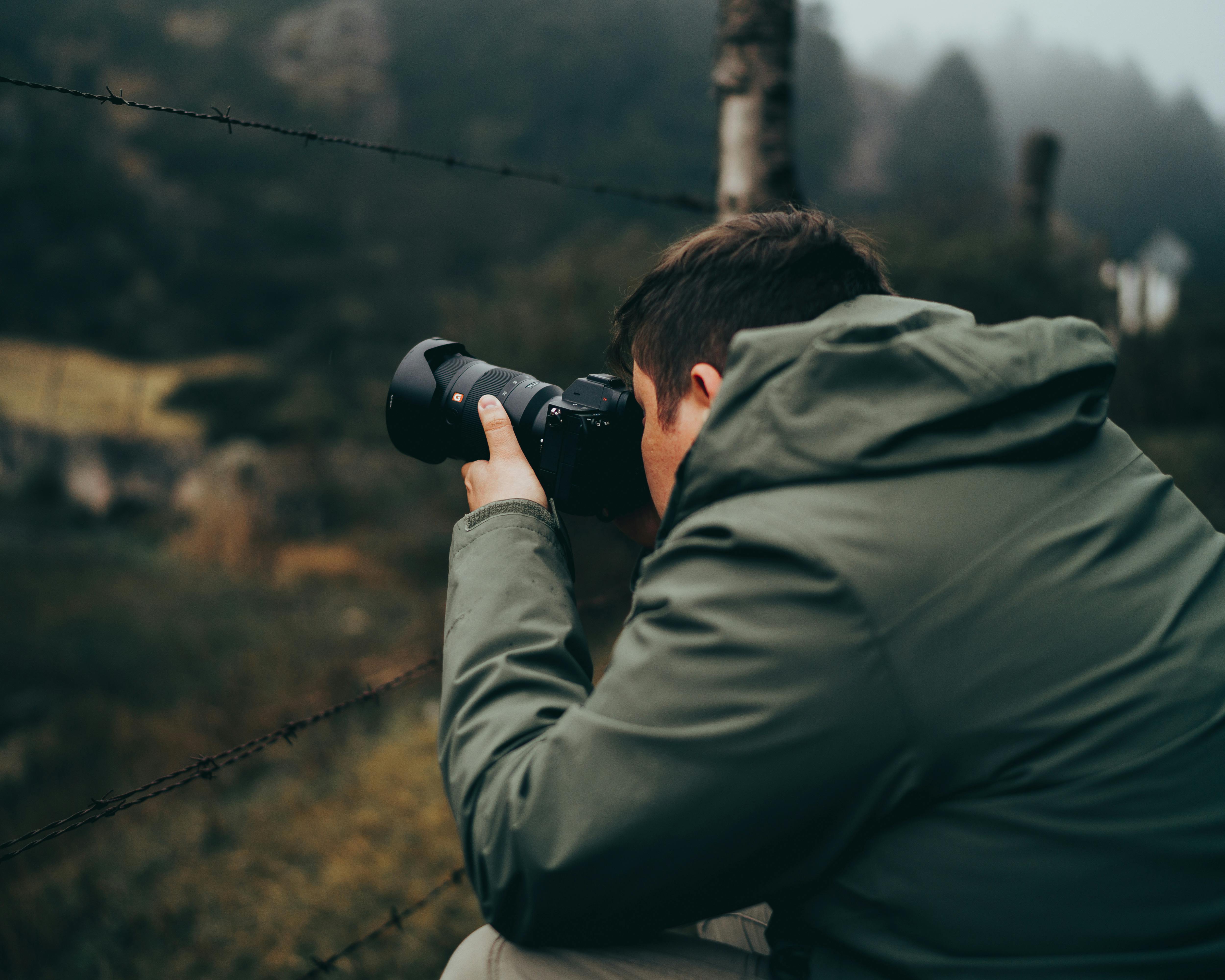 best gear reviews — Photo by Gabriel  Benois on Pexels