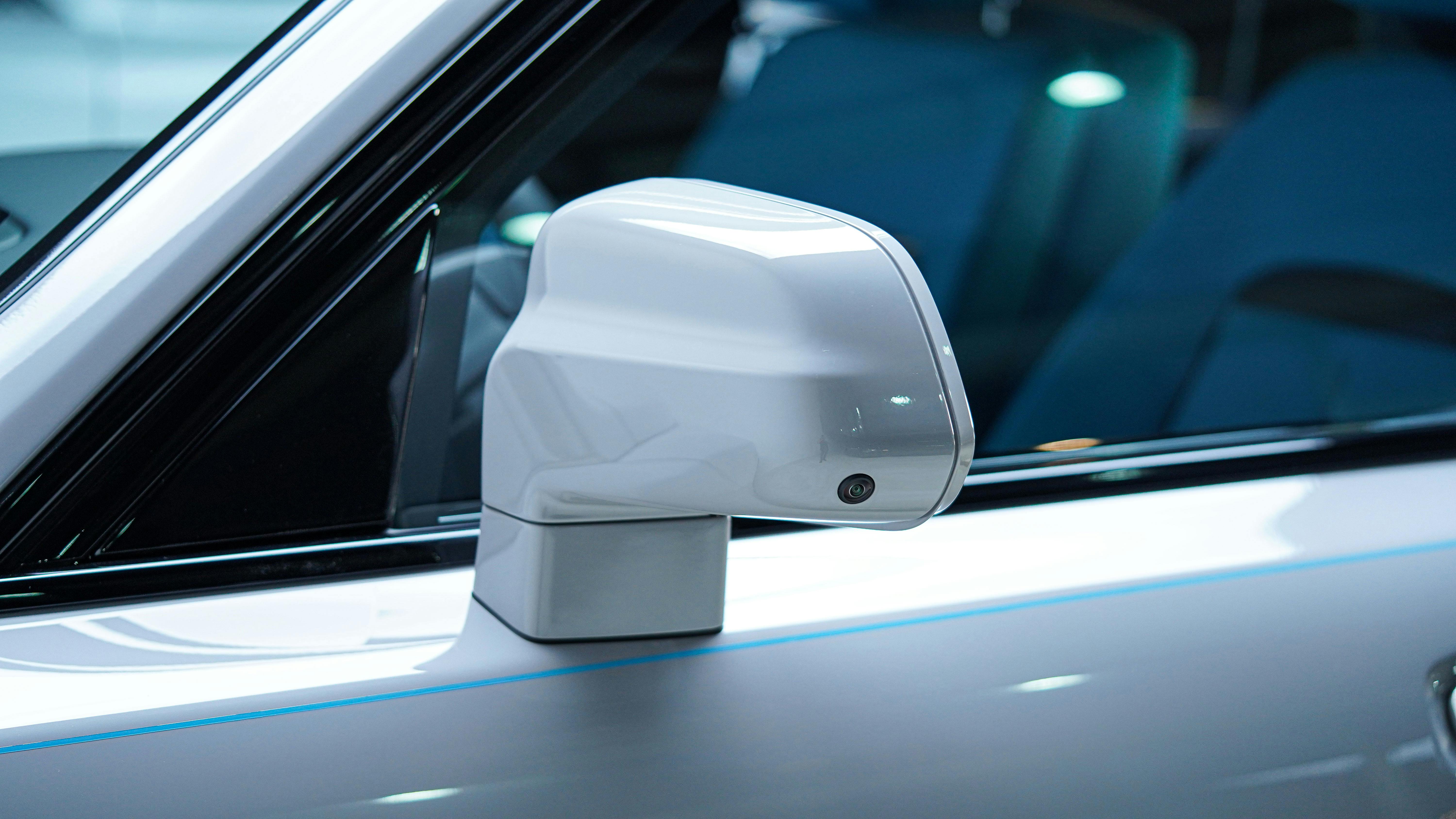 autonomous vehicles driver assistance systems — Photo by almujazf auto on Pexels