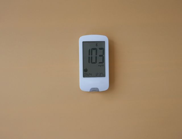 Blood sugar monitor and research on natural weight management
