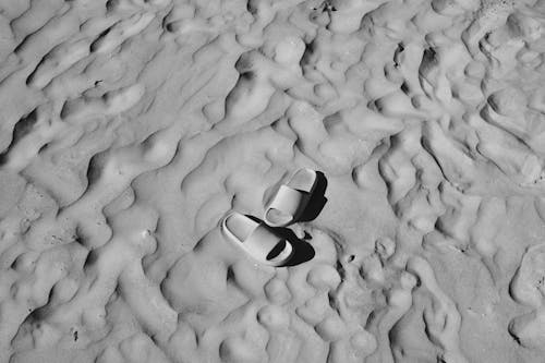 Flip Flops and Beach Sand Shapes in Black and White