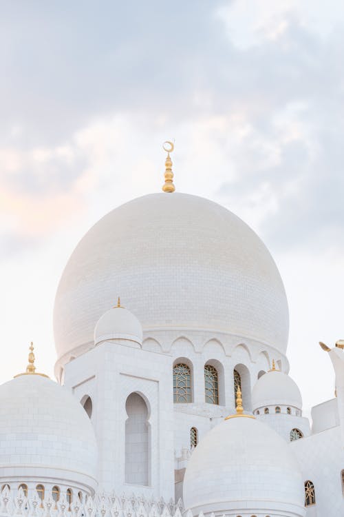 Sheikh Zayed Grand Mosque in Abu Dhabi