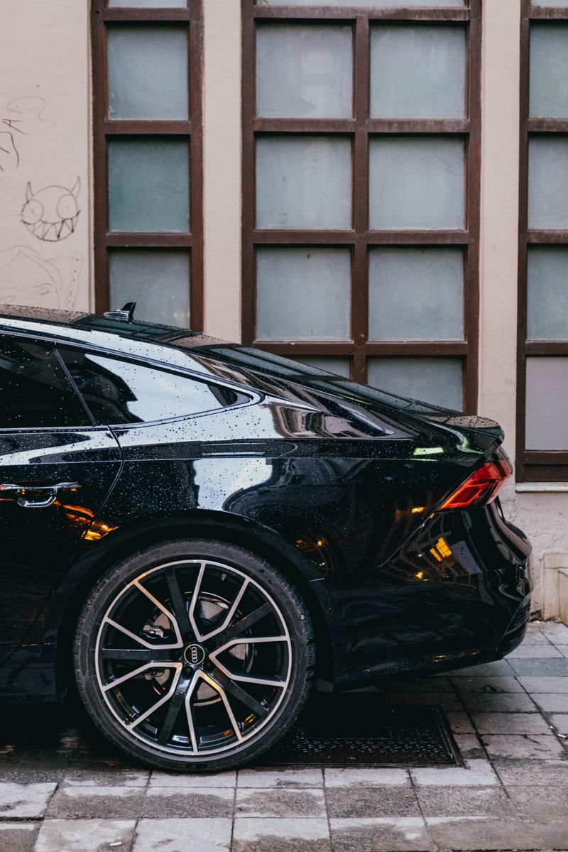 Audi A6 and A8 luxury sedan available for chauffeur-driven rental in Delhi