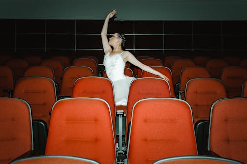 Безкоштовне стокове фото на тему «балерина, балет, жінка»