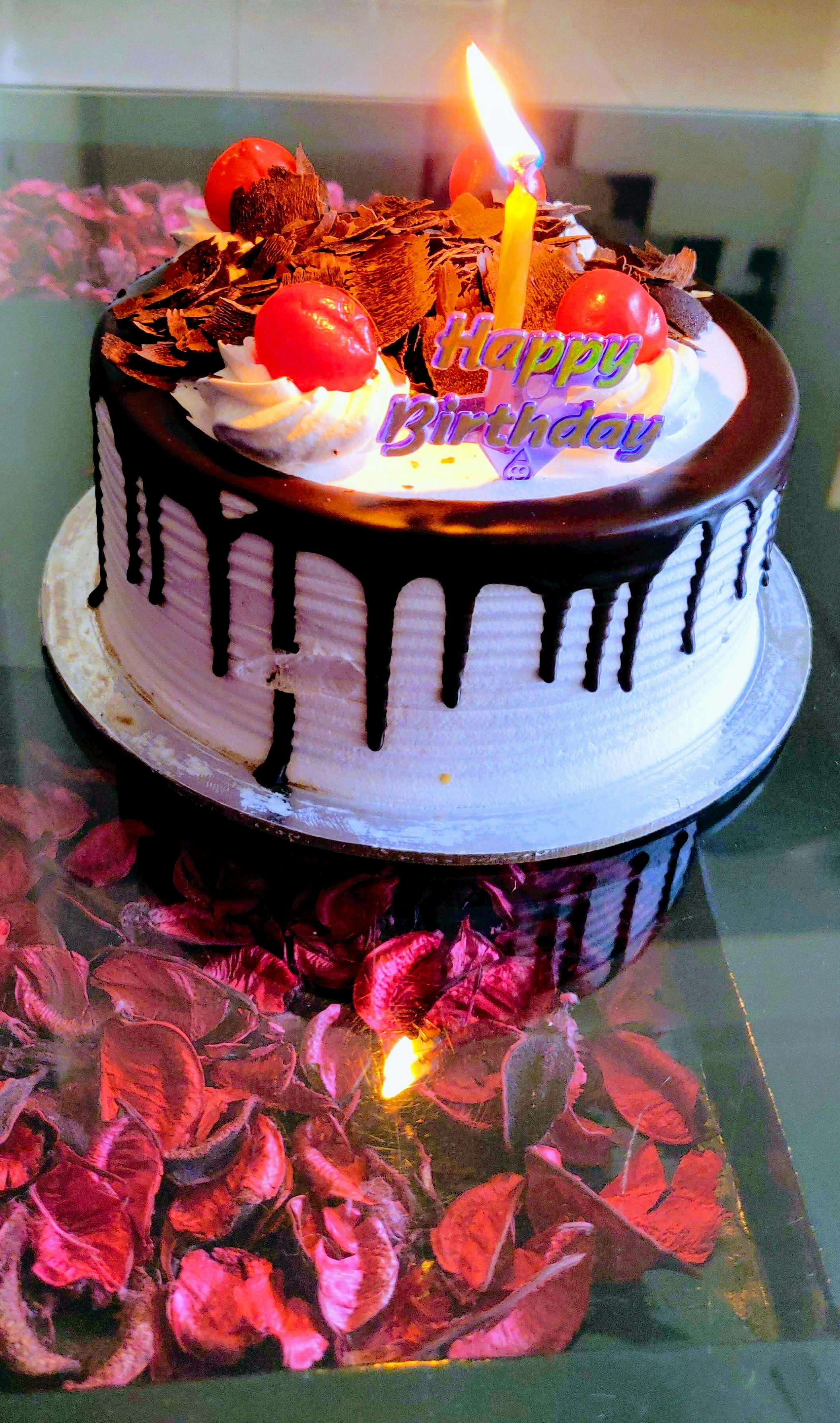 バースデーケーキ ハッピーバースデー 誕生日の無料の写真素材