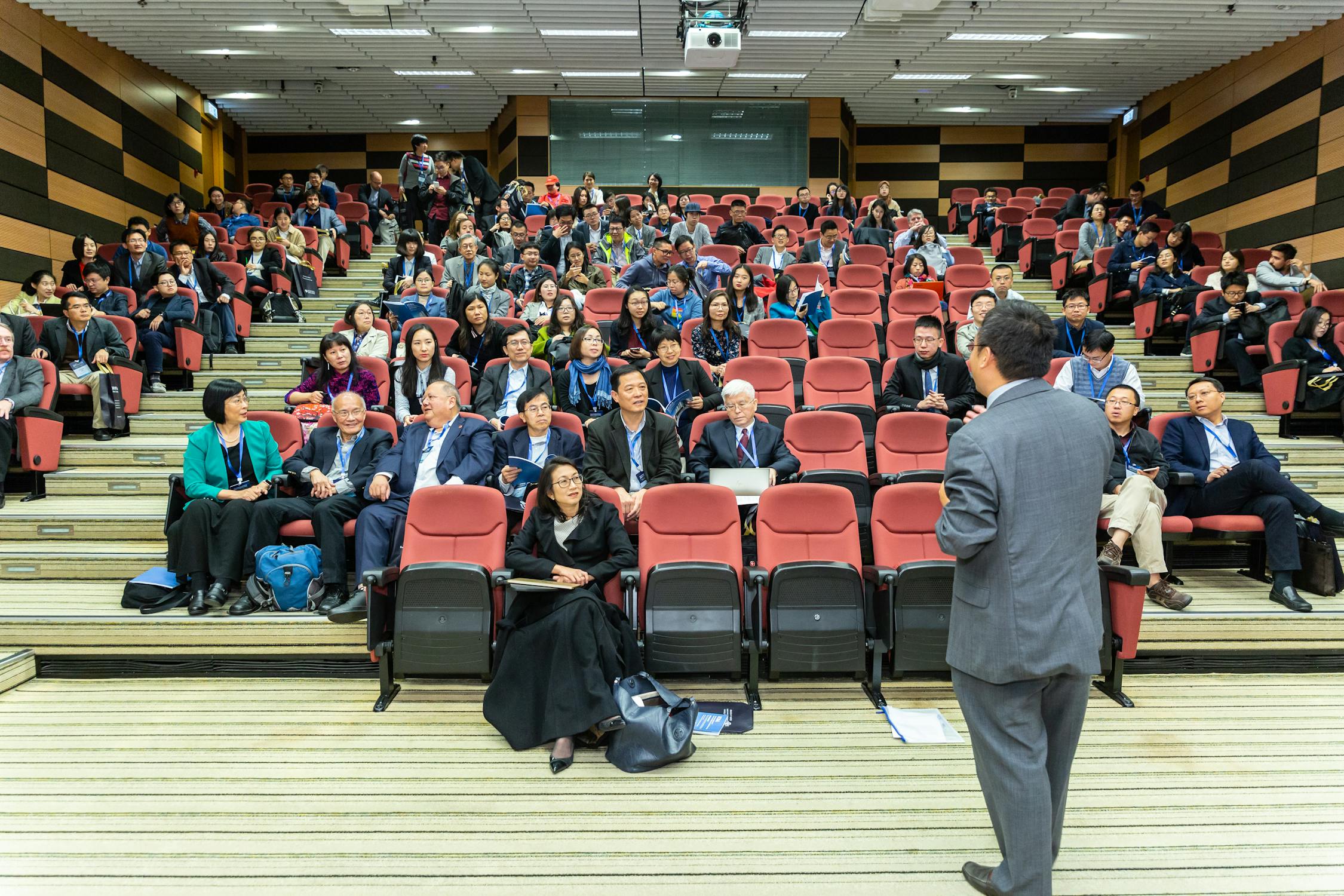 Curso de Oratoria y Discurso