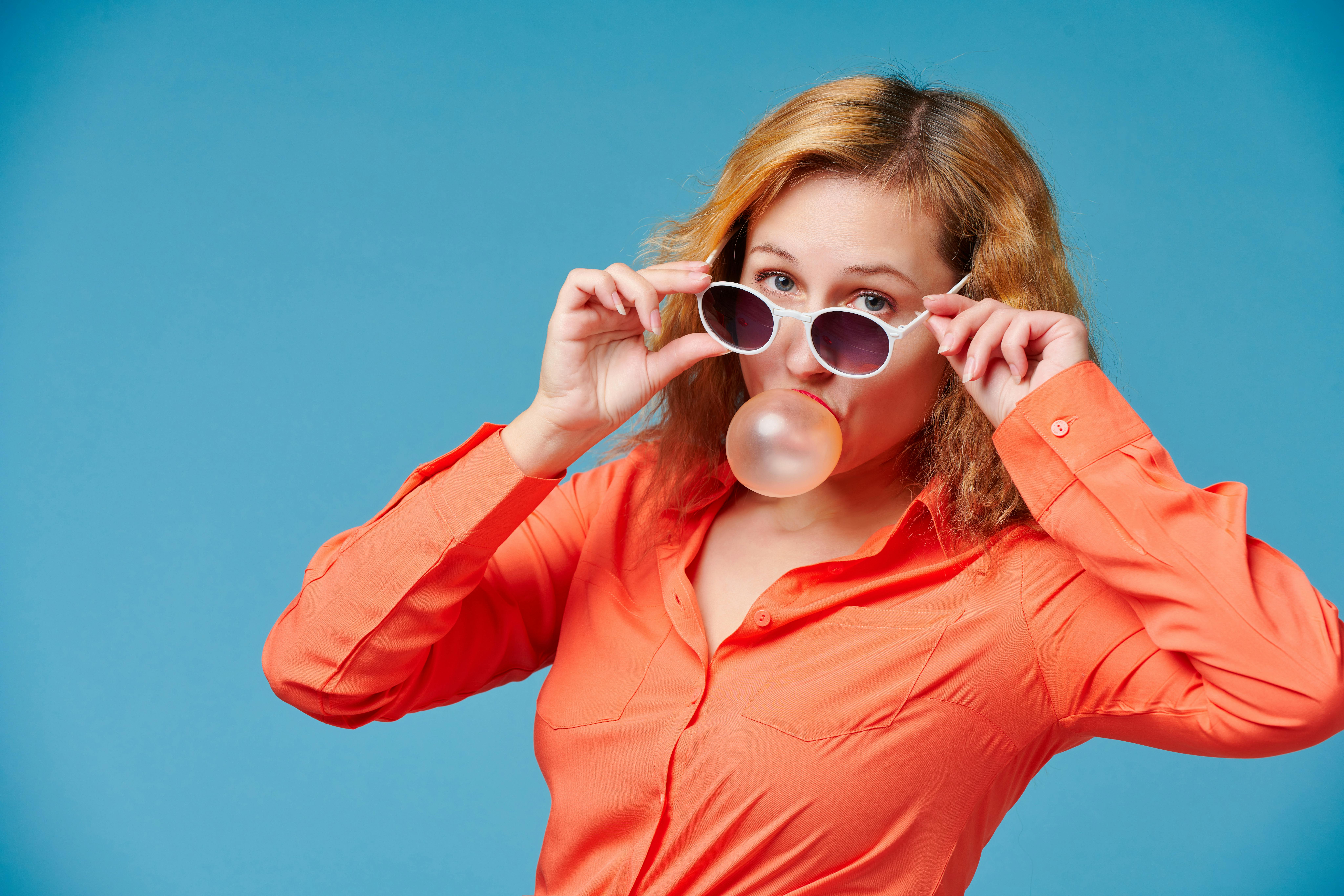 225 Pop Culture Trivia Questions &amp; Answers To Test Your Celebrity IQ — Photo by Vika Glitter on Pexels
