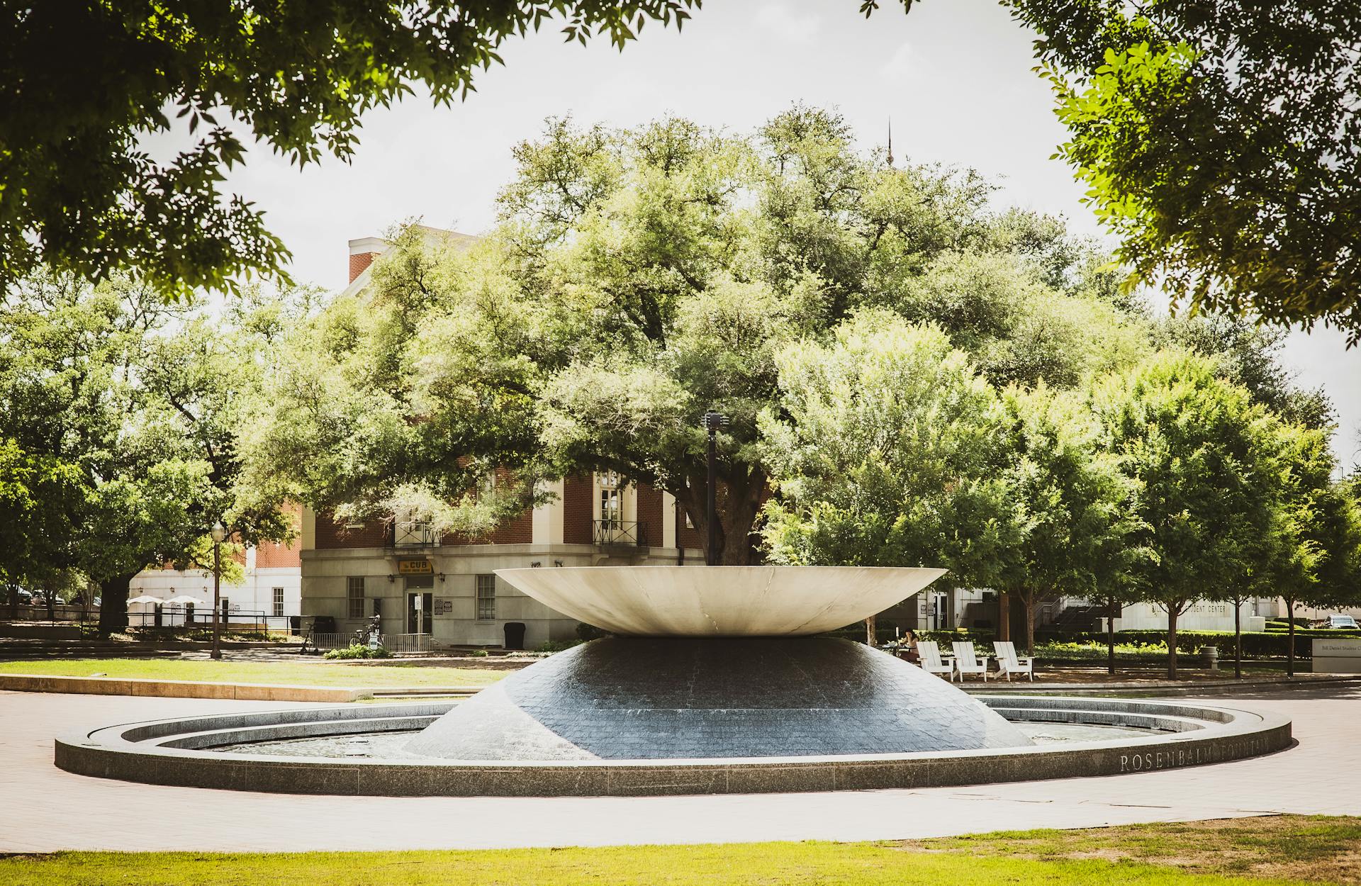 Rosenbalm Fountain at Baylor University in Waco, Texas, USA