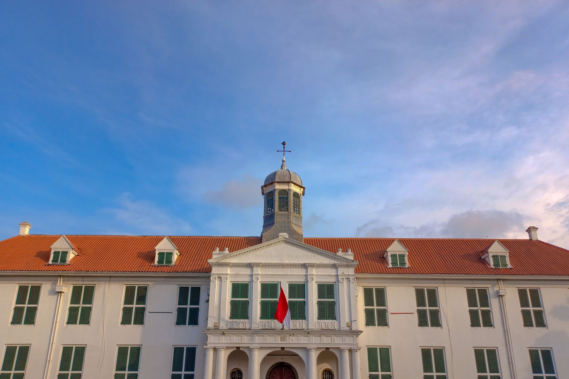 Explore the iconic Fatahillah Museum's colonial architecture in Jakarta, Indonesia.