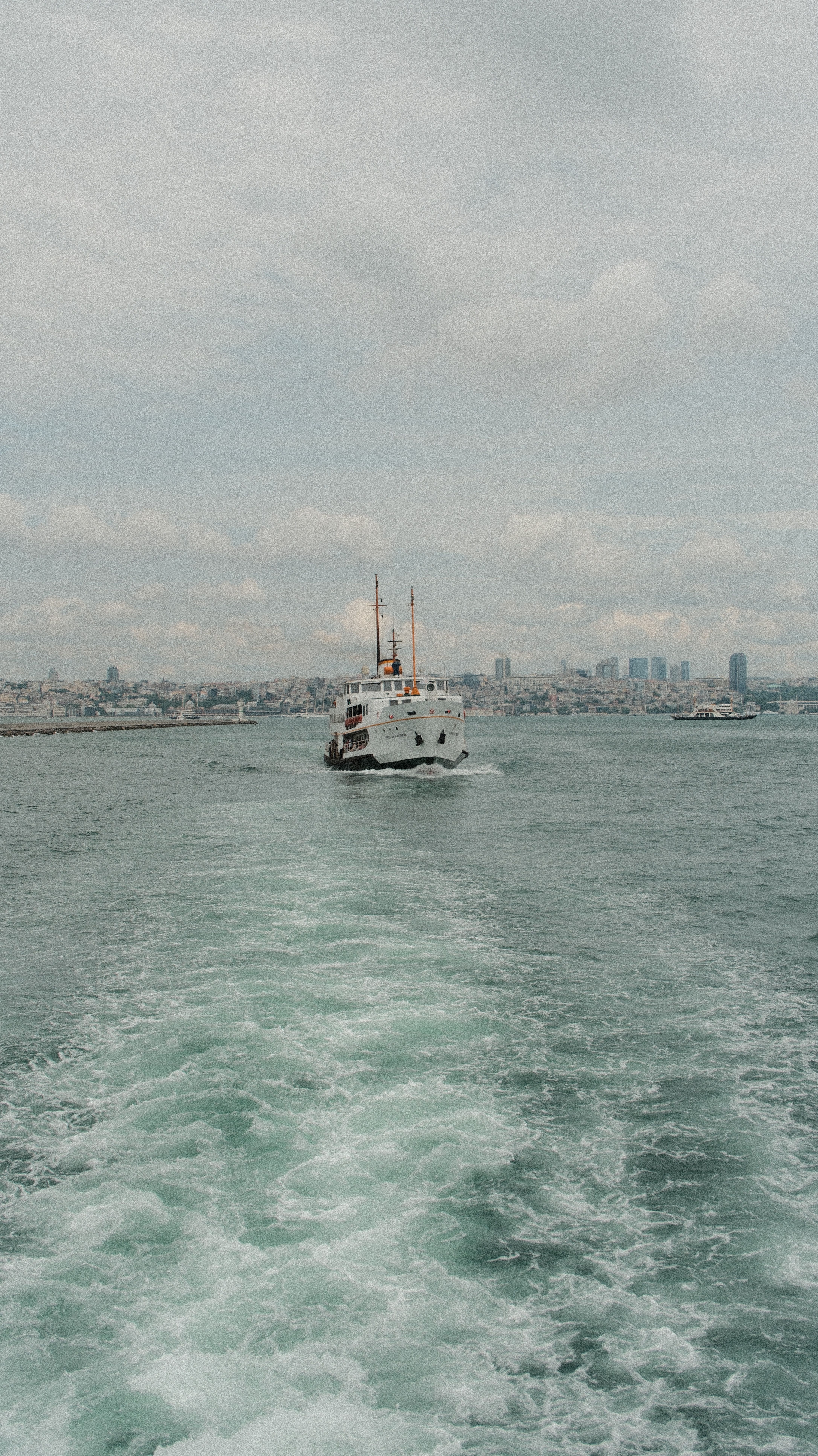 Prom on a Sea · Free Stock Photo