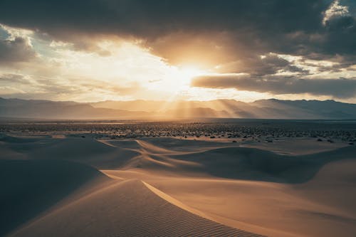 Foto d'estoc gratuïta de desert, dunes, núvols