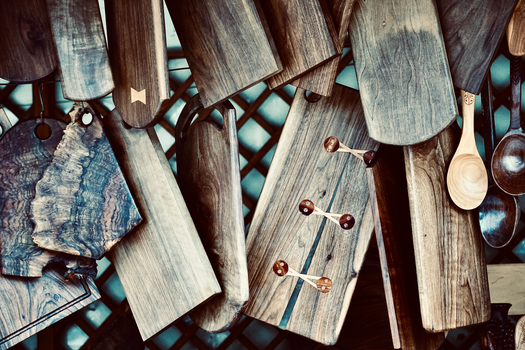How to Build an Outdoor Kitchen with Wood: A Comprehensive Guide