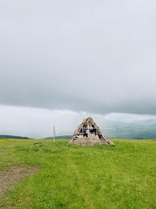 Kostenloses Stock Foto zu außerorts, feld, hütte