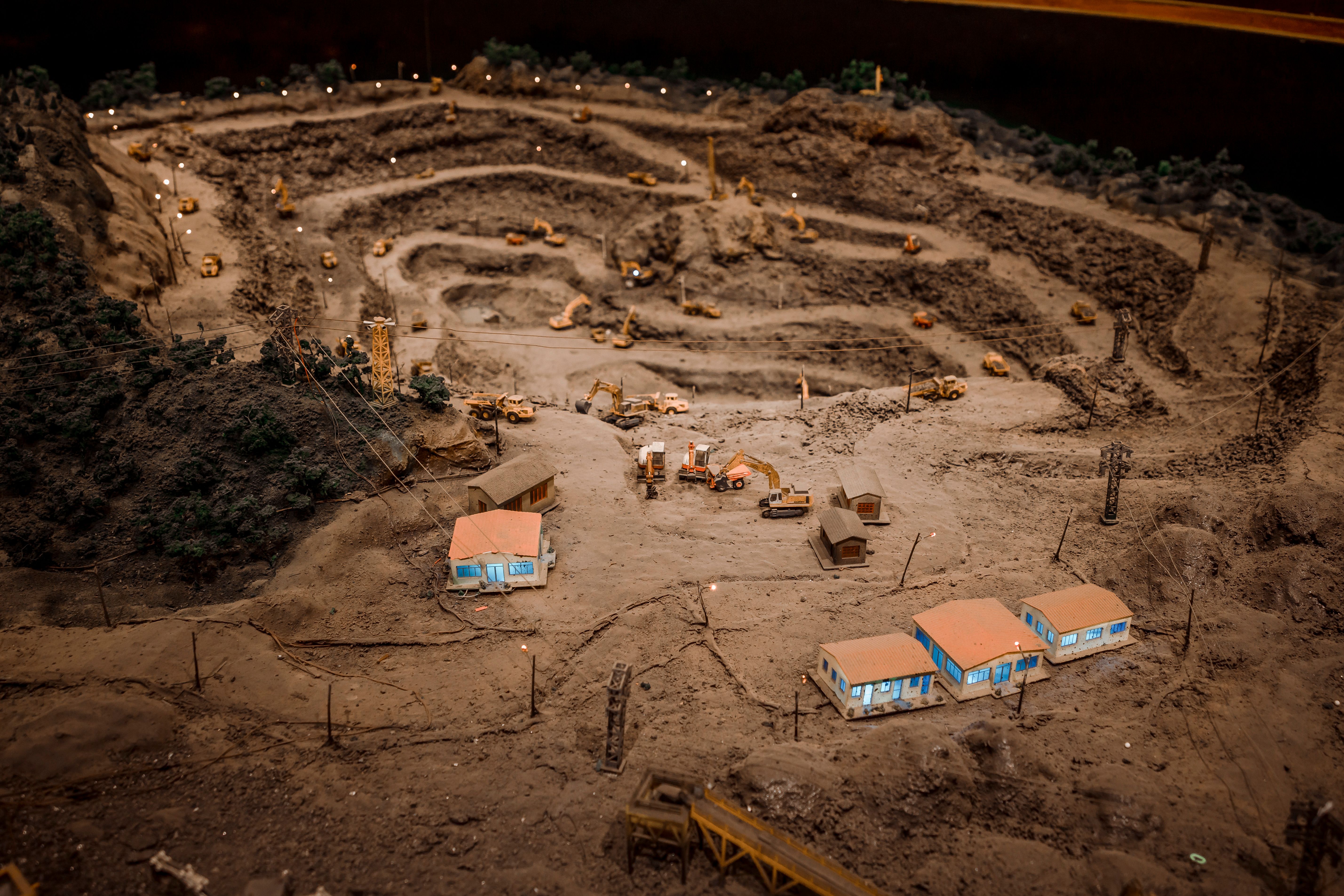 Worksite Model Photos, Download The BEST Free Worksite Model Stock ...