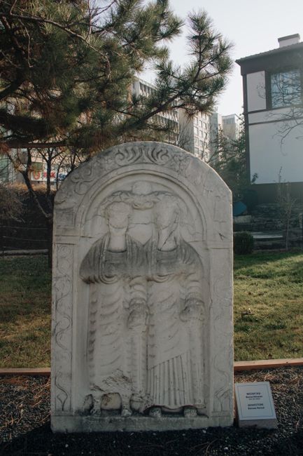 알파벳의 시작, 페니키아인 이야기 0