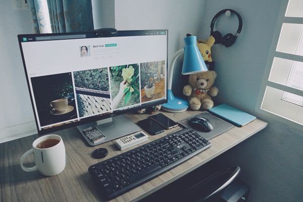 Monitor and keyboard