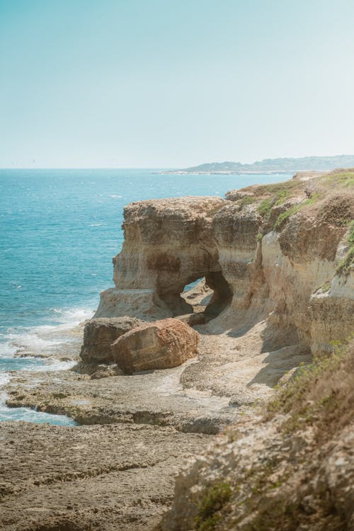 Darmowe zdjęcie z galerii z formacja skalna, horyzont, jaskinia