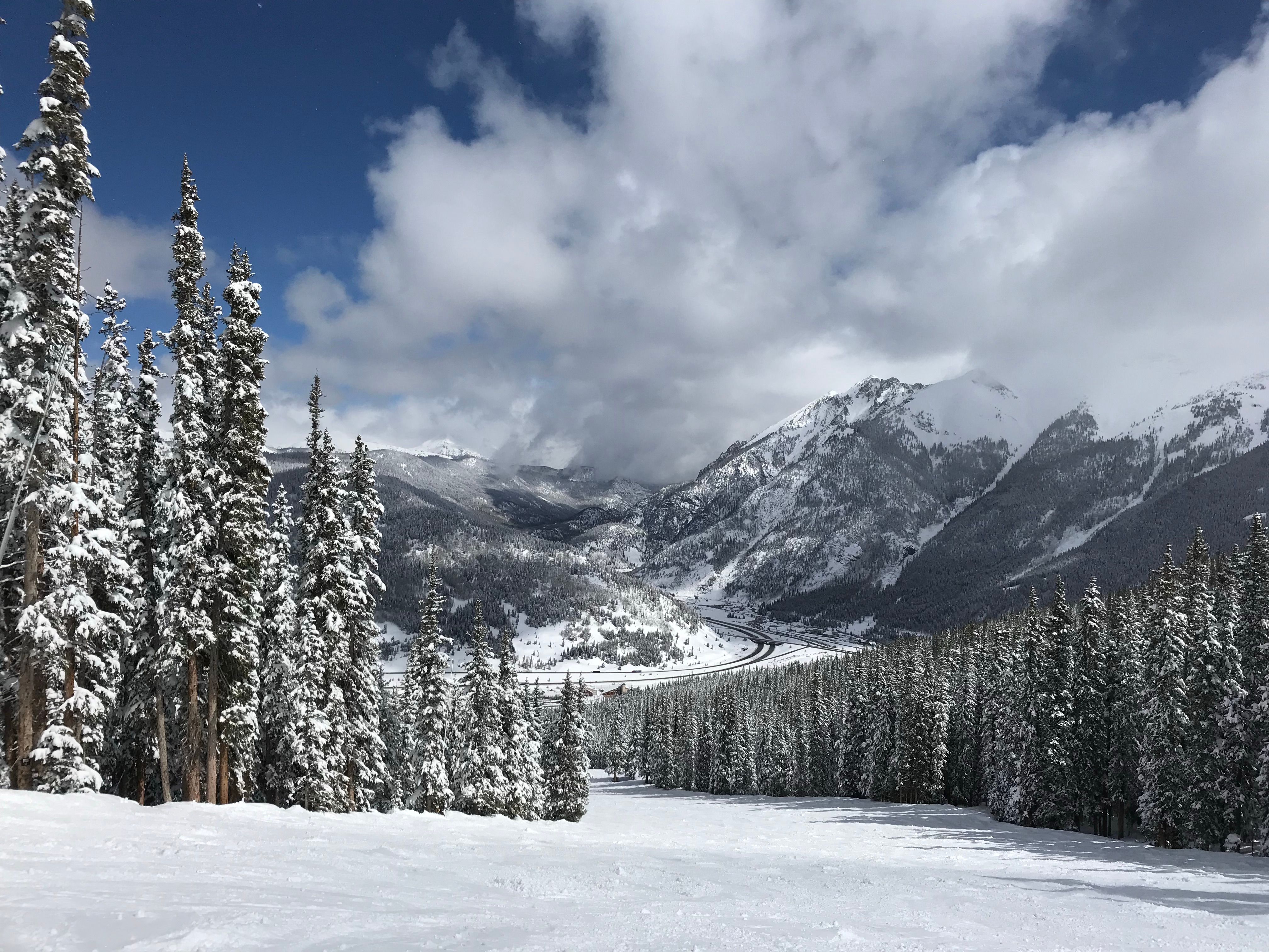 Scenic Winter Mountains Landscape · Free Stock Photo