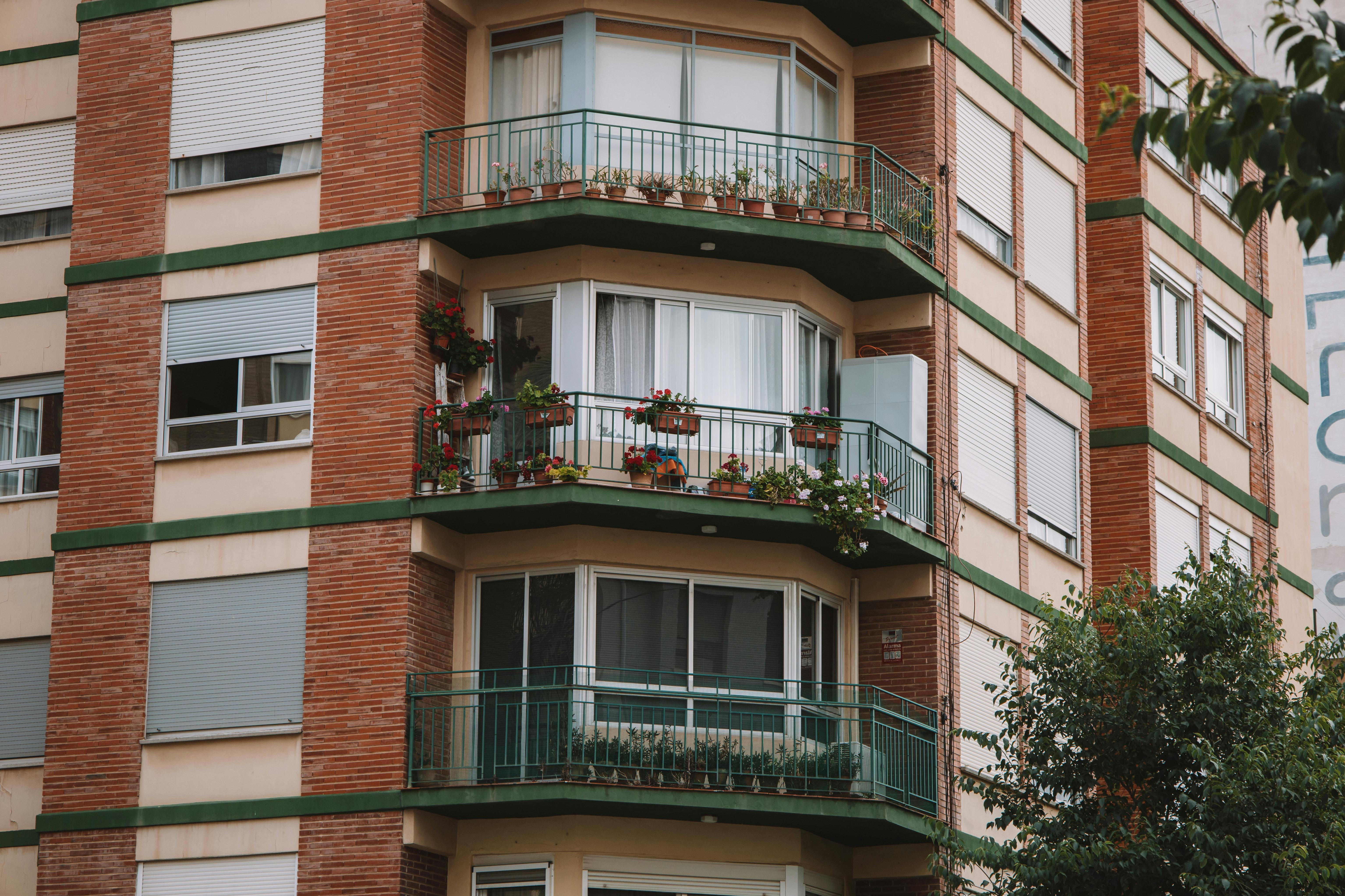 Explore factors influencing residents' green lifestyle: evidence from the Chinese General Social Survey data — Photo by Joaqu