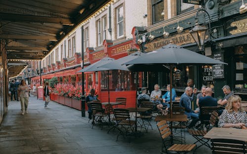 倫敦, 咖啡店, 城市街道 的 免费素材图片