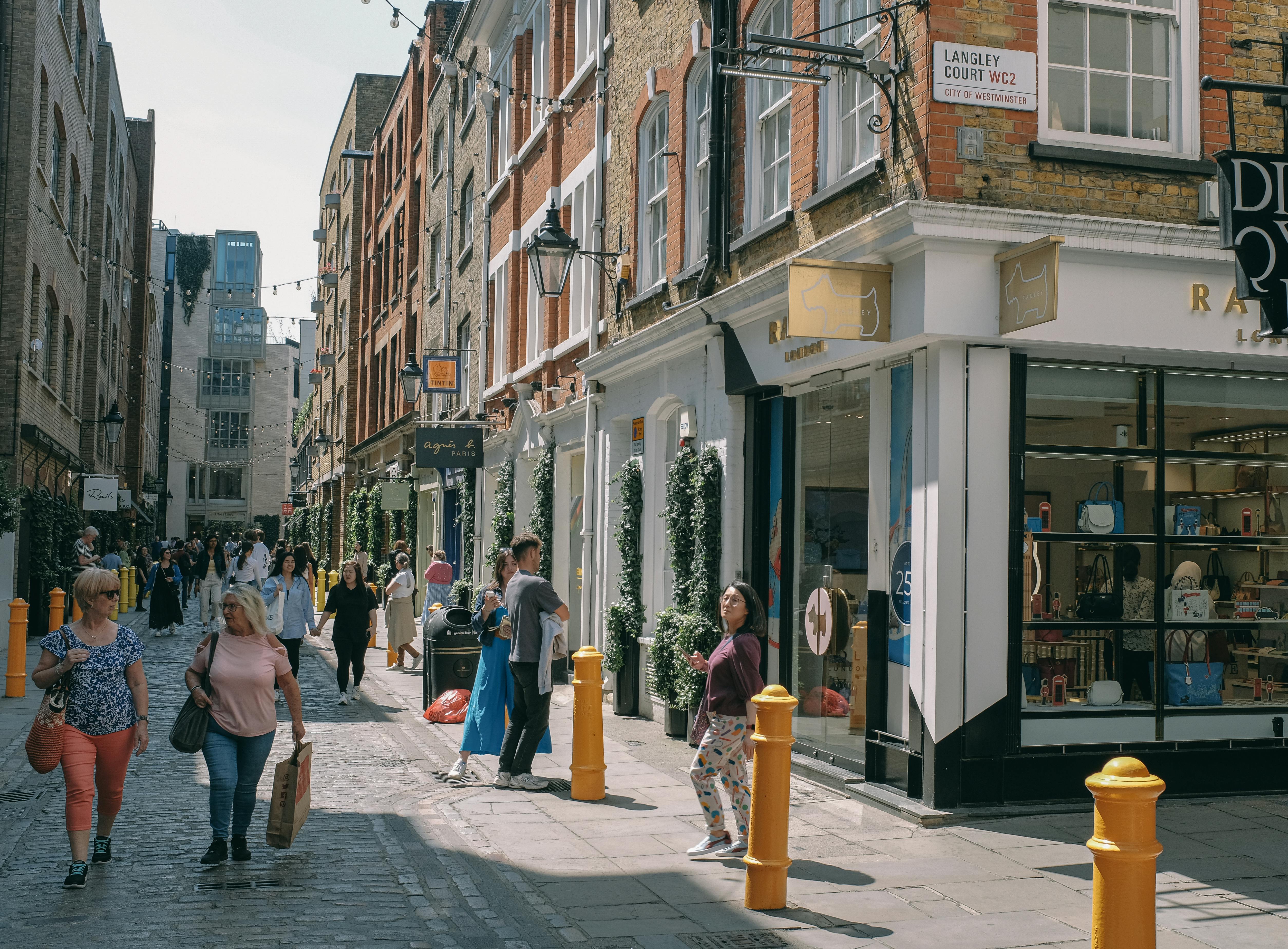 Shop TODAY's Travel Awards Have Landed! All the Best Gear, Clothing, Accessories and More, From $12 — Photo by Huy Phan on Pe