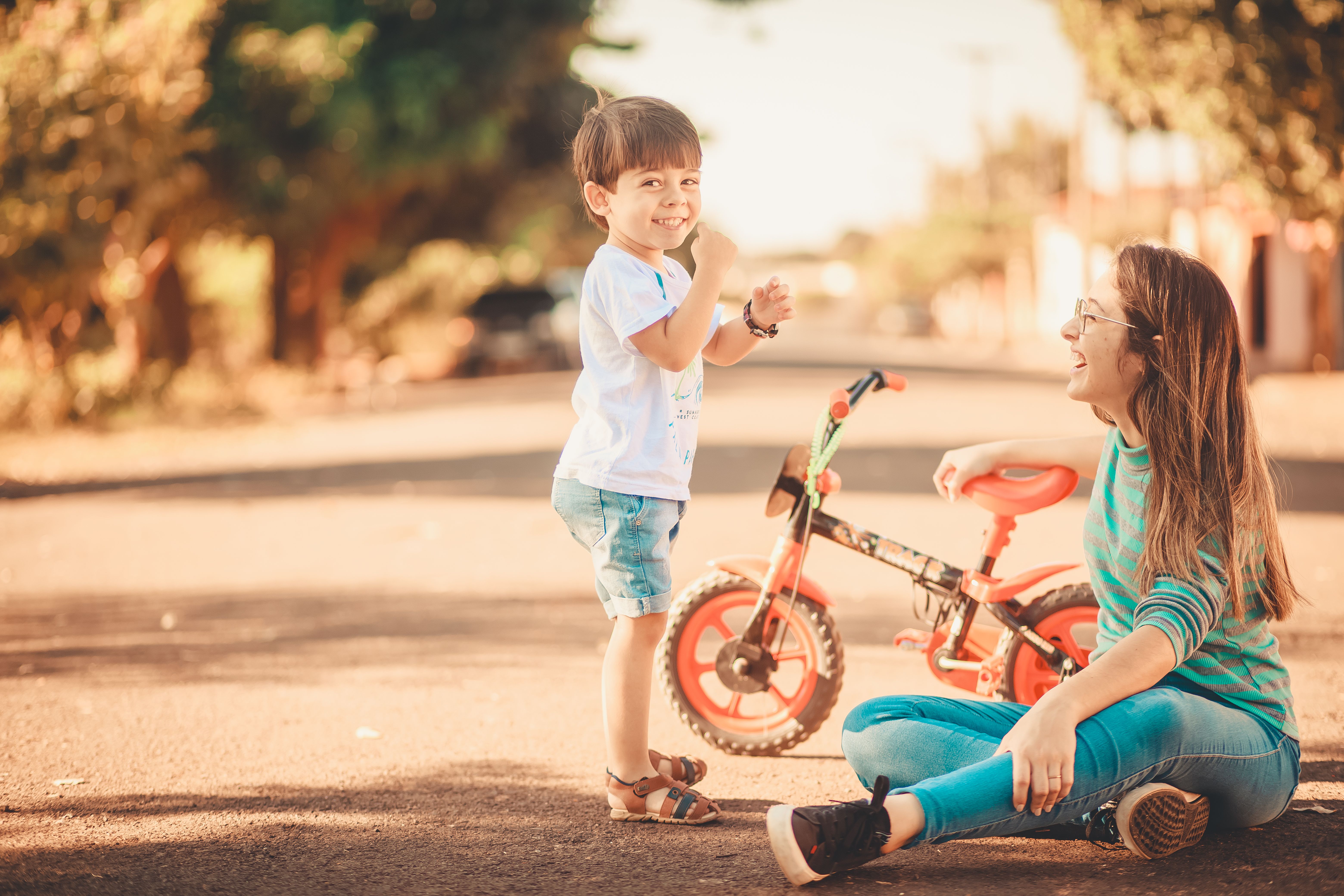 parenting sub niches — Photo by Breno Cardoso on Pexels