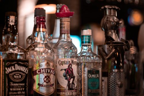 Free Close-up of various alcohol bottles on a bar shelf in Ankara, Türkiye. Stock Photo
