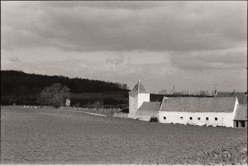 Free Farm in Black and White Stock Photo