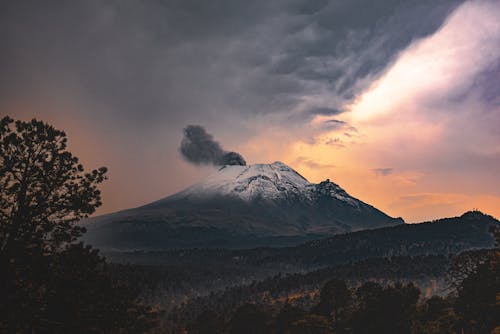 Безкоштовне стокове фото на тему «popocatepetl, Вулкан, гора»