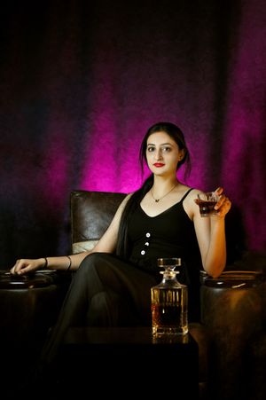 Beautiful Indian Girl Sexy Photos, Download The BEST Free Beautiful