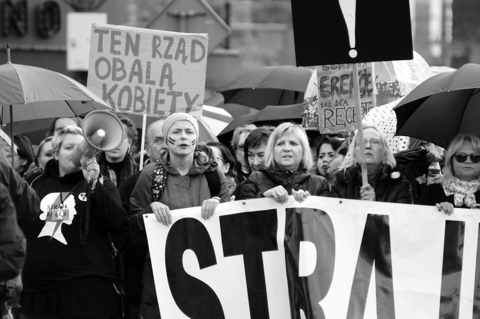 Parisian women marching to Versailles to demand bread Parisian women marching to Versailles to demand bread