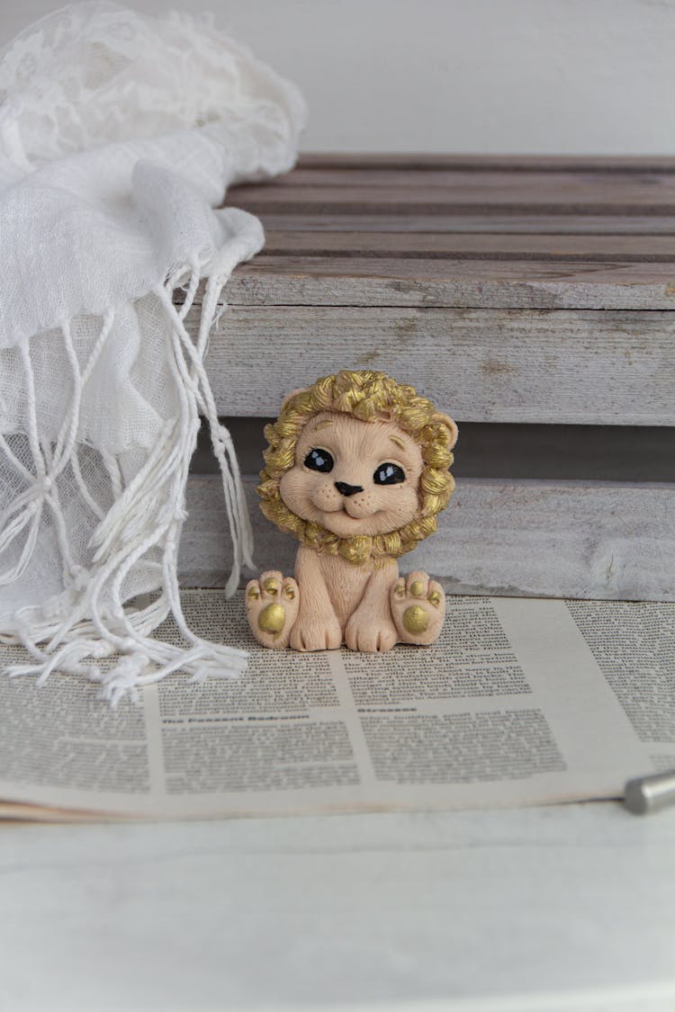 Sitting Toy Lion