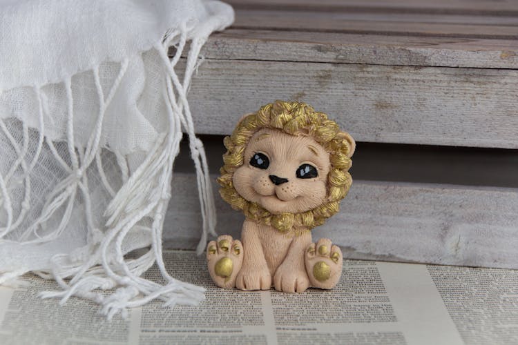 Sitting Toy Lion