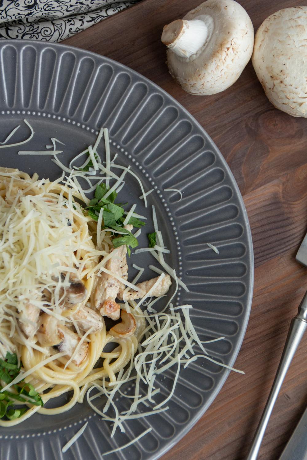 Creamy Chicken Alfredo Bake