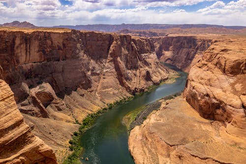 Gratis arkivbilde med bakgrunnsbilde, bergformasjon, colorado river