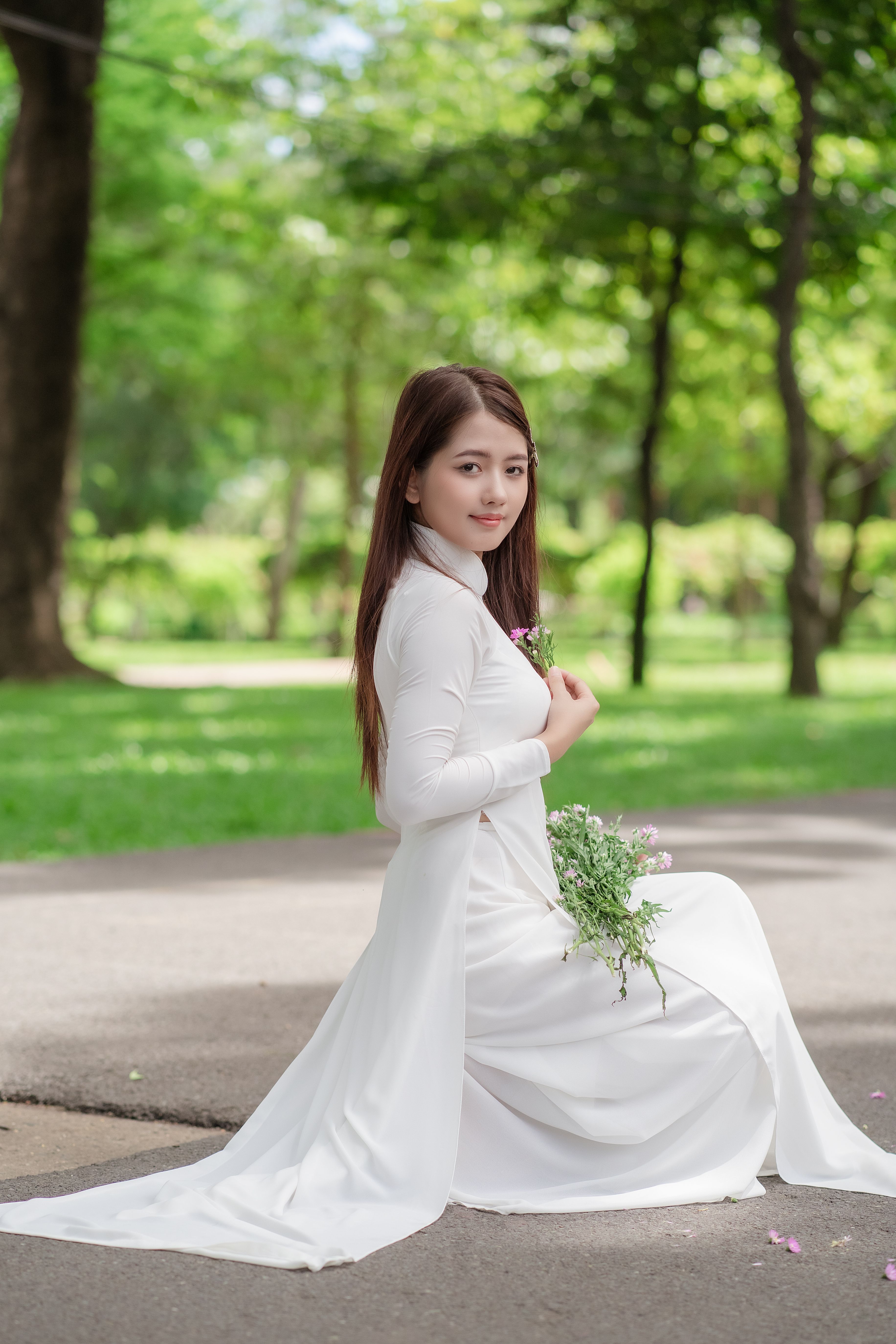Woman in a White Dress · Free Stock Photo