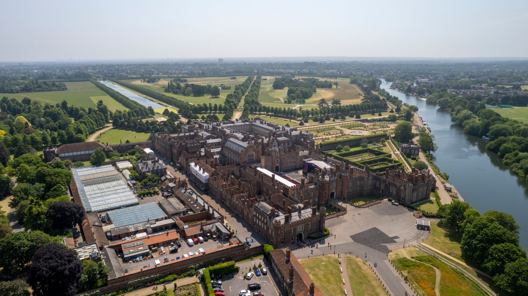 Family Days in Reading: A Practical Base for Legoland and the Thames