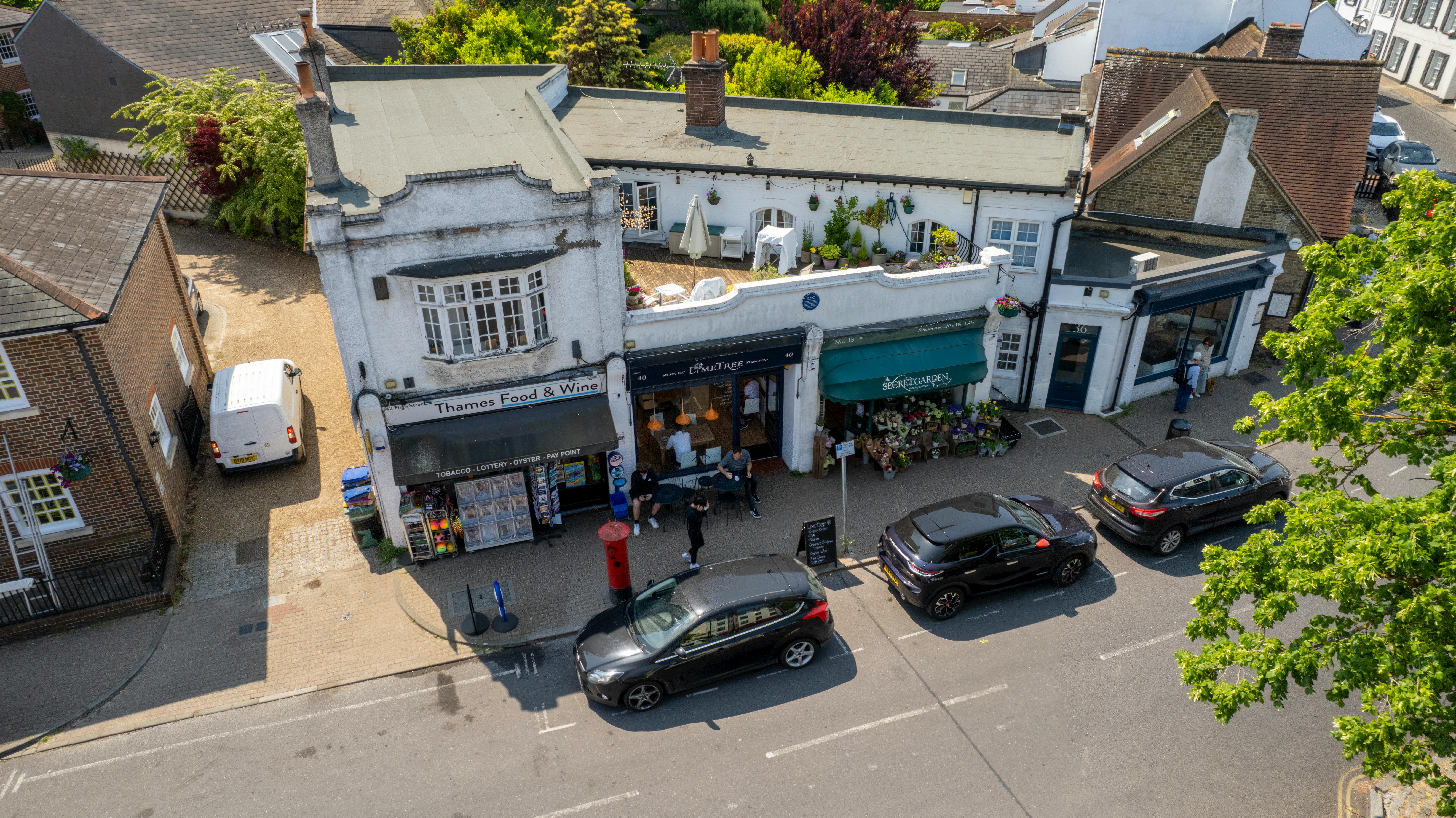Thames Ditton High Street · Free Stock Photo