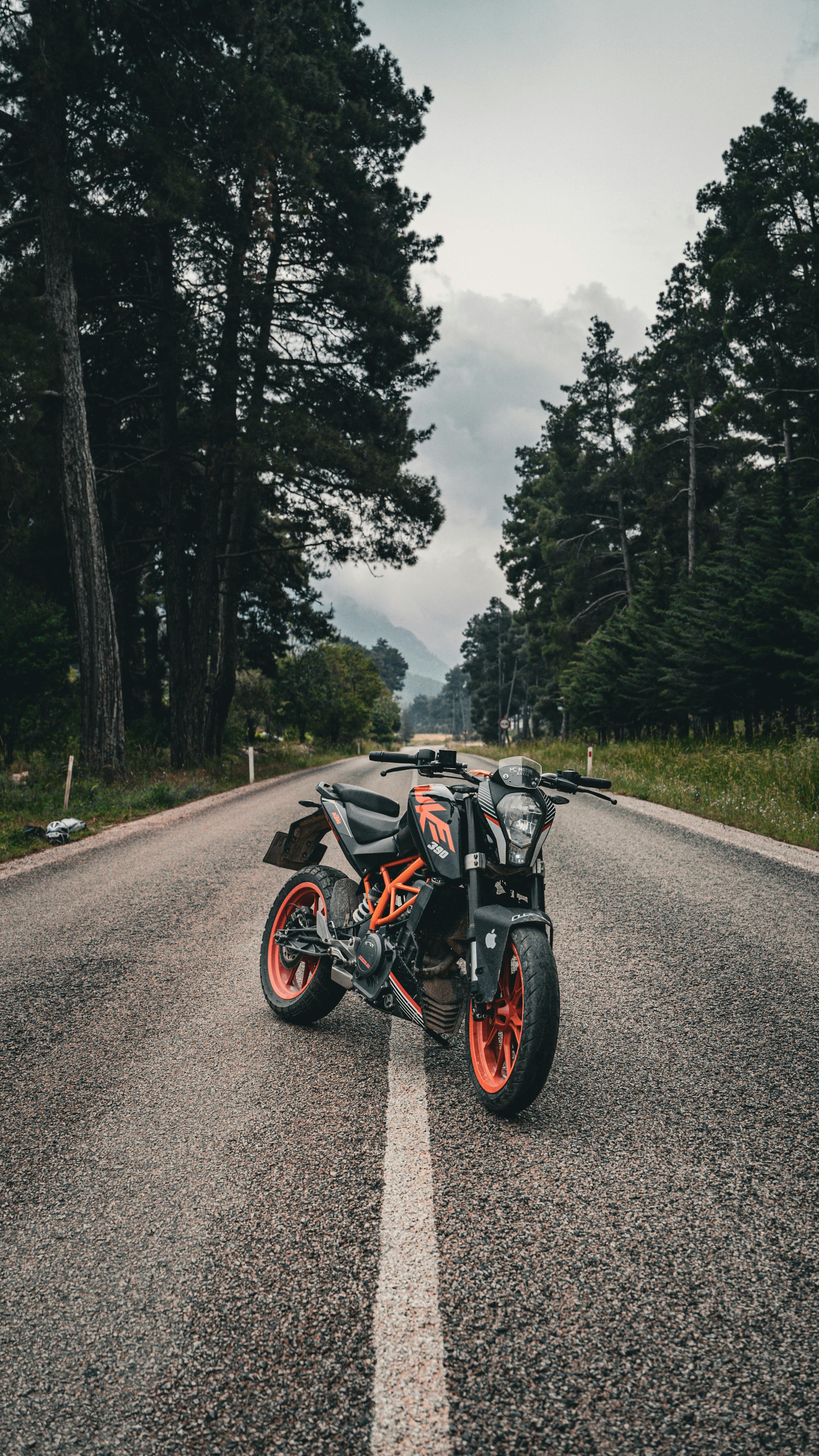 Ktm duke store 390 on road