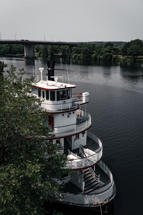 Shipon Rajvor Ship on River · Free Stock Photo