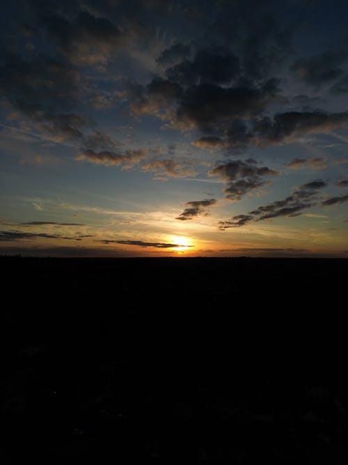 Foto profissional grátis de céu, Hora dourada, lindo pôr do sol