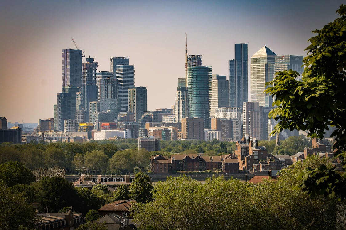Best Places to Live in London For Young Professionals