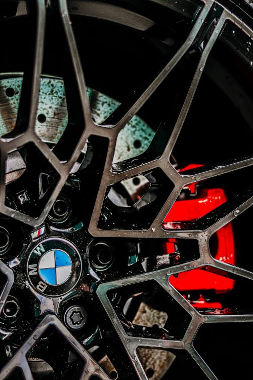 Close-up Photo of Car Rim · Free Stock Photo