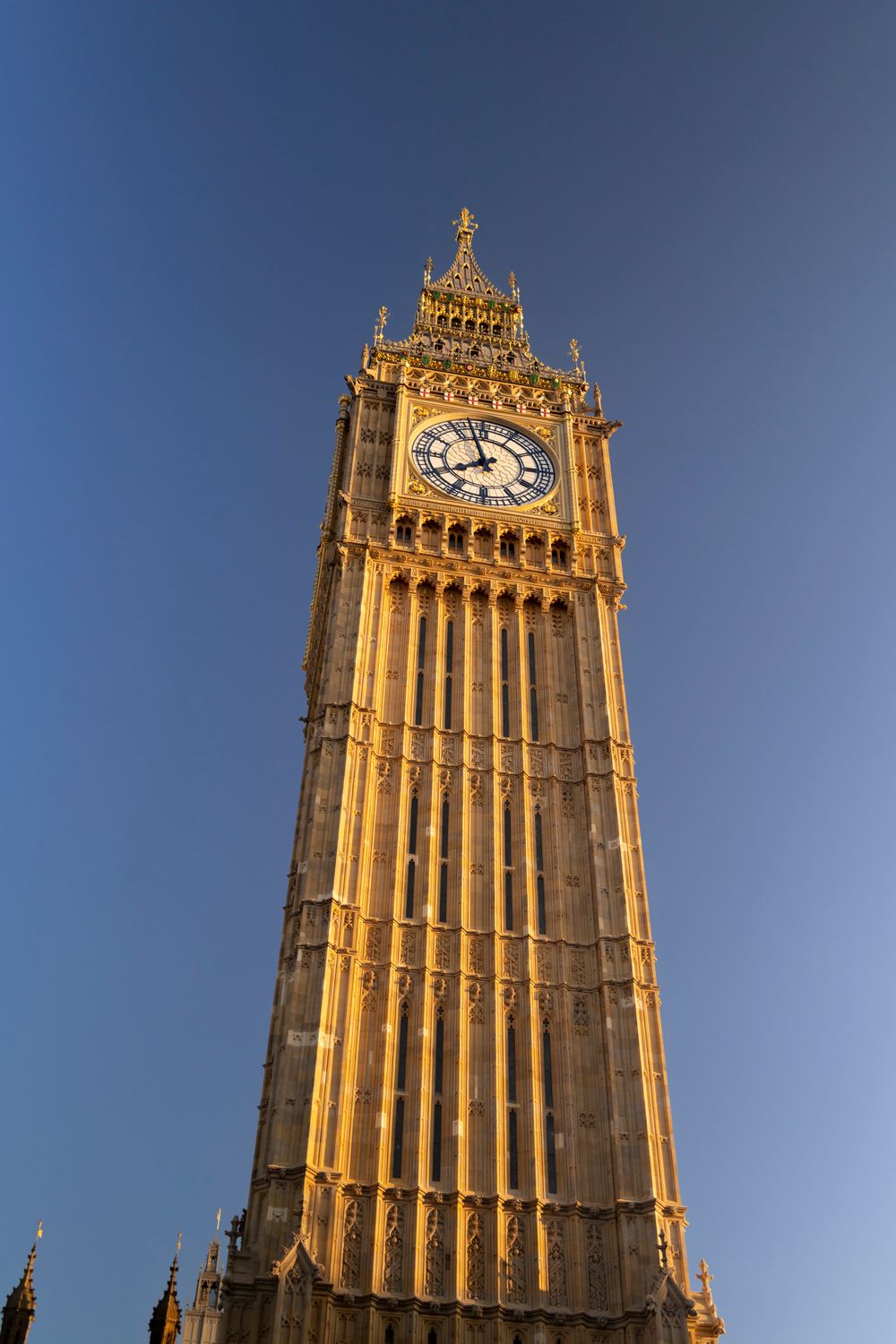 Studying in the UK on a budget: real monthly costs