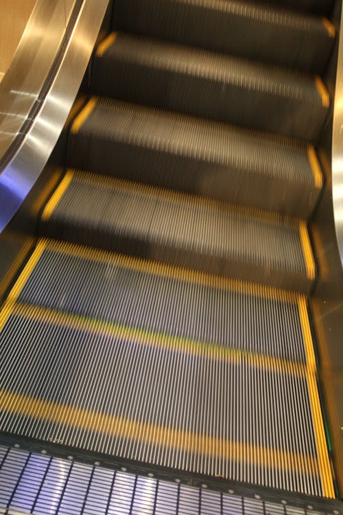 Základová fotografie zdarma na téma elektrické schody, schodiště, schody