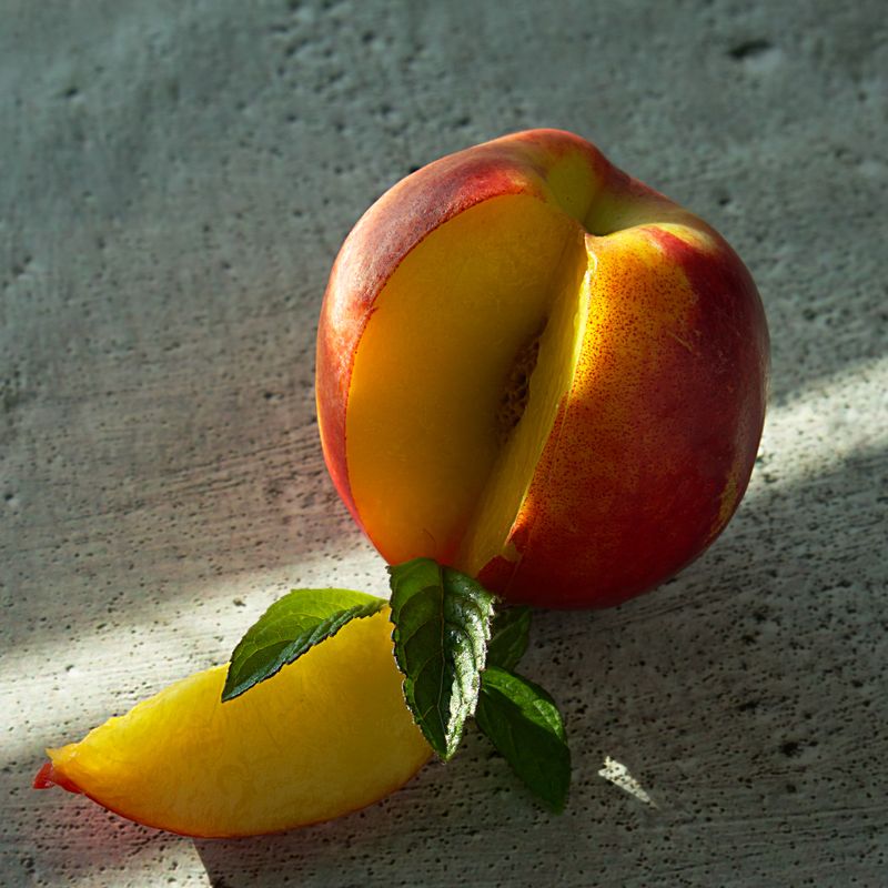 Nectarine Mint Juice with Cardamom