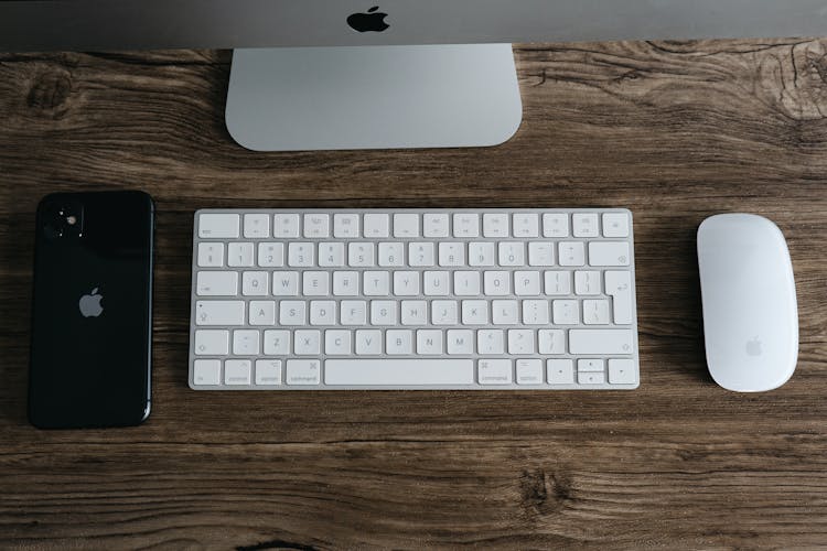 Apple Electronics On Table